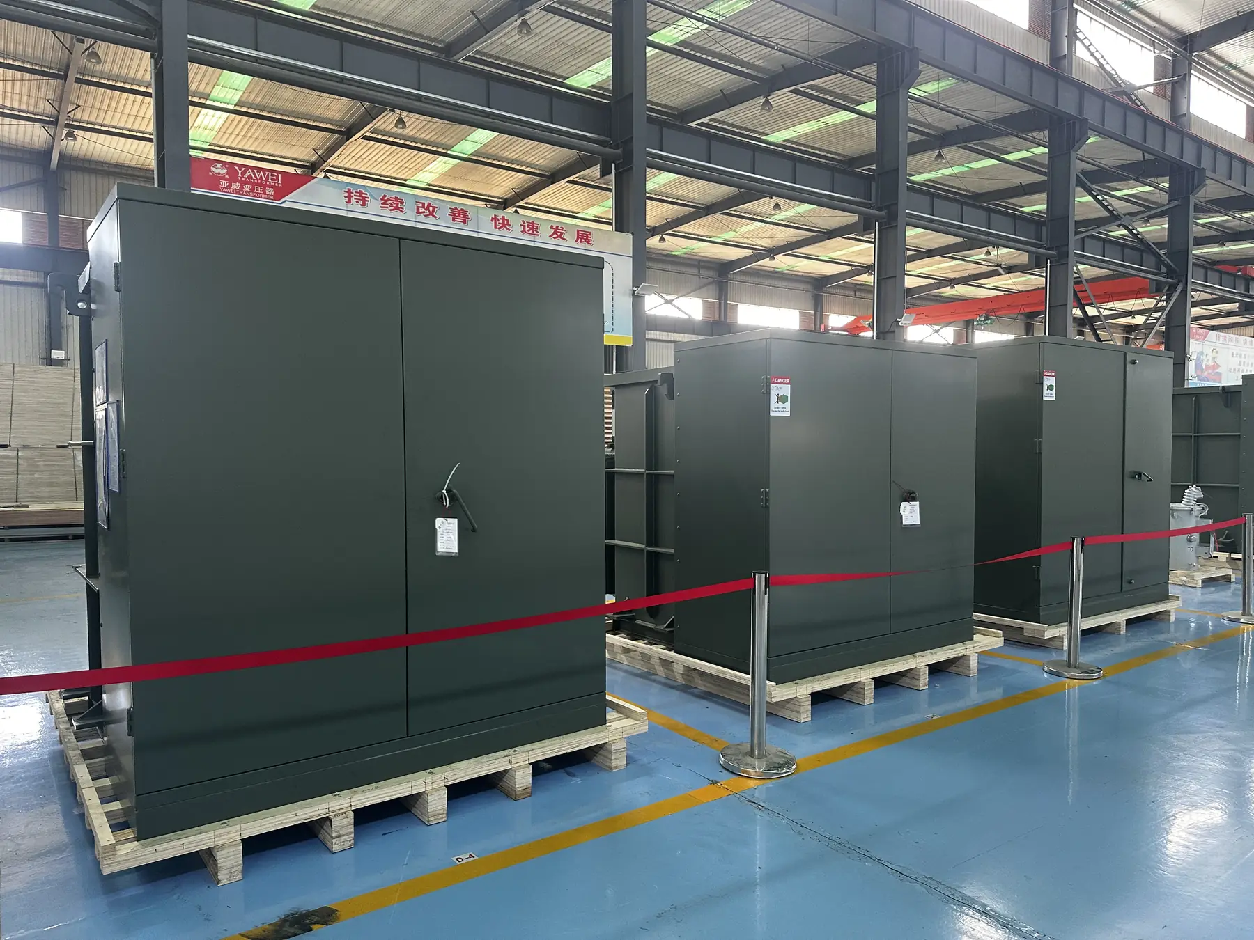 Transformador de distribución de referencia usado como apoyo visual para explicar aplicaciones típicas y alcance técnico del tamaño 75 kVA.